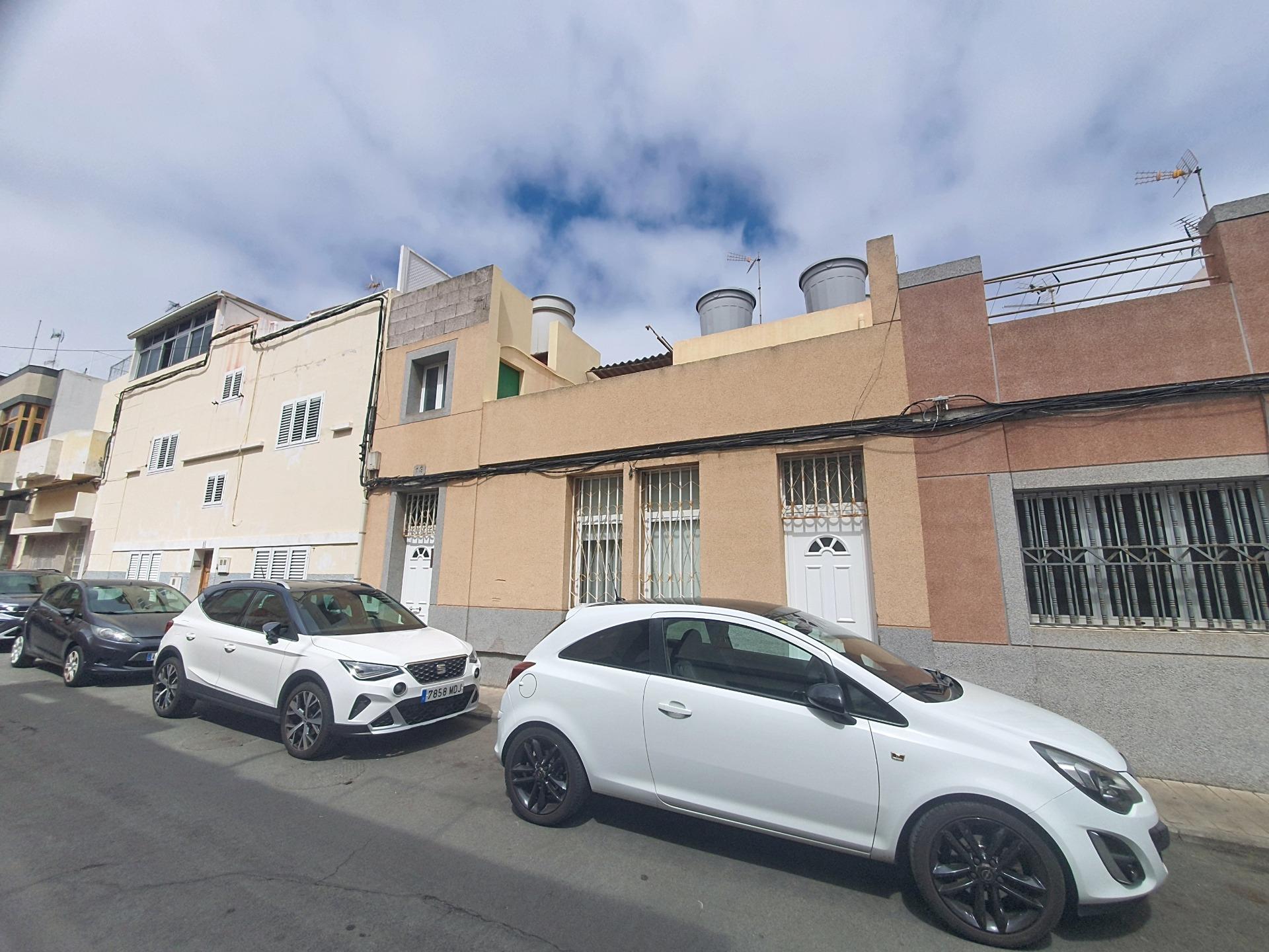 SE VENDE CASA