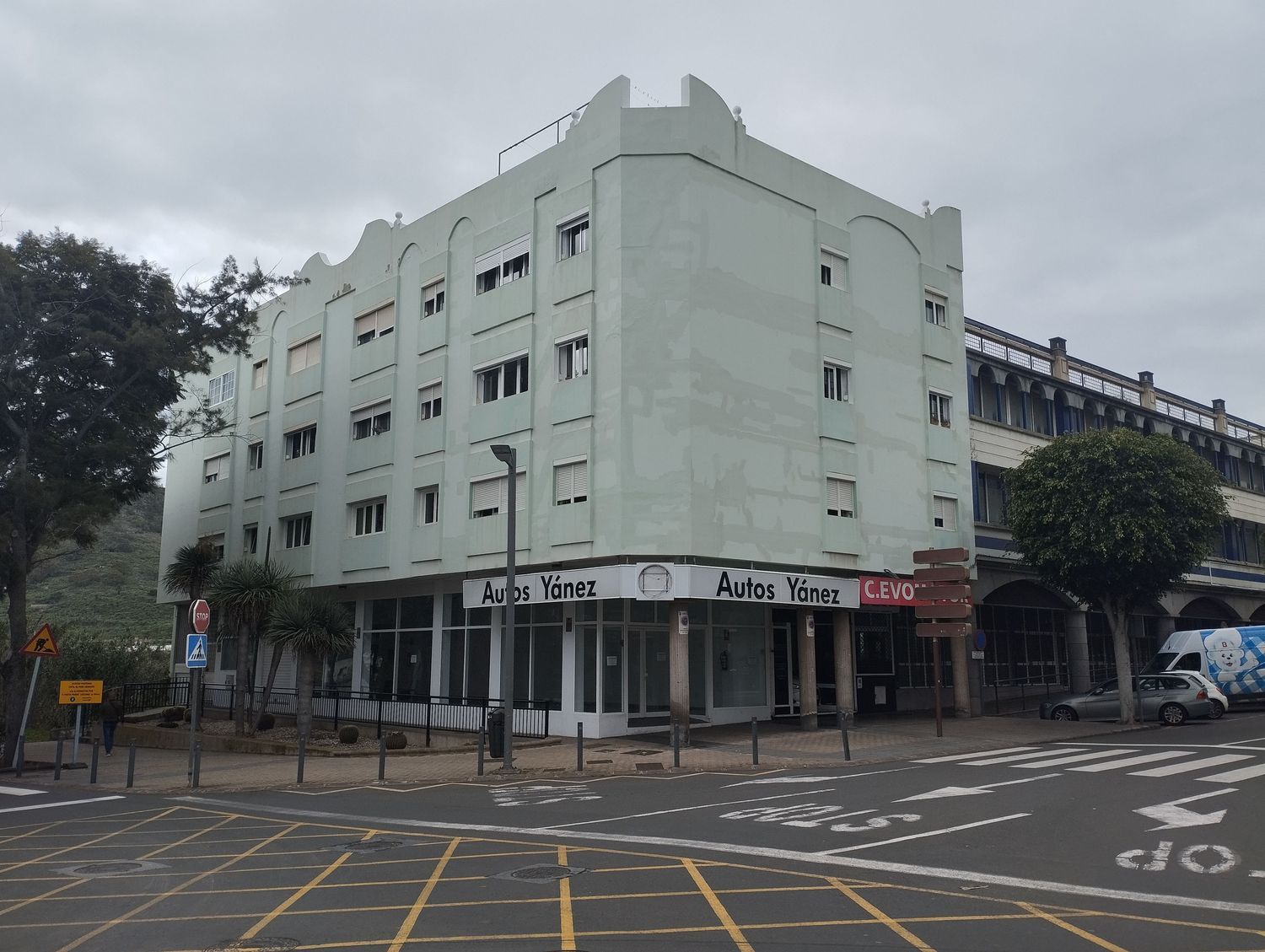 Locales o naves en Arucas — imagen 1