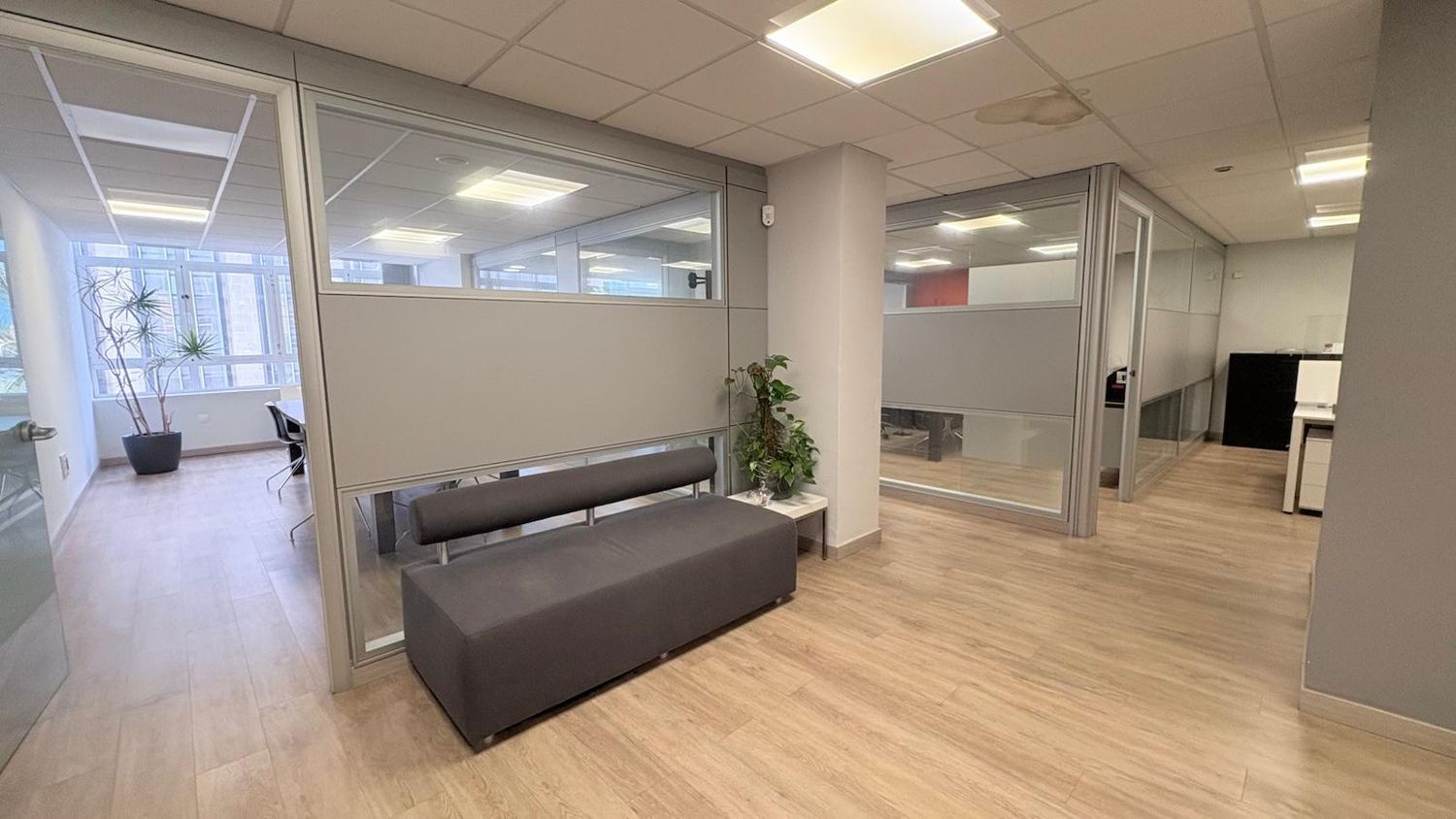 Oficinas en Palmas de Gran Canaria, Las, Santa Catalina - Canteras — imagen 4