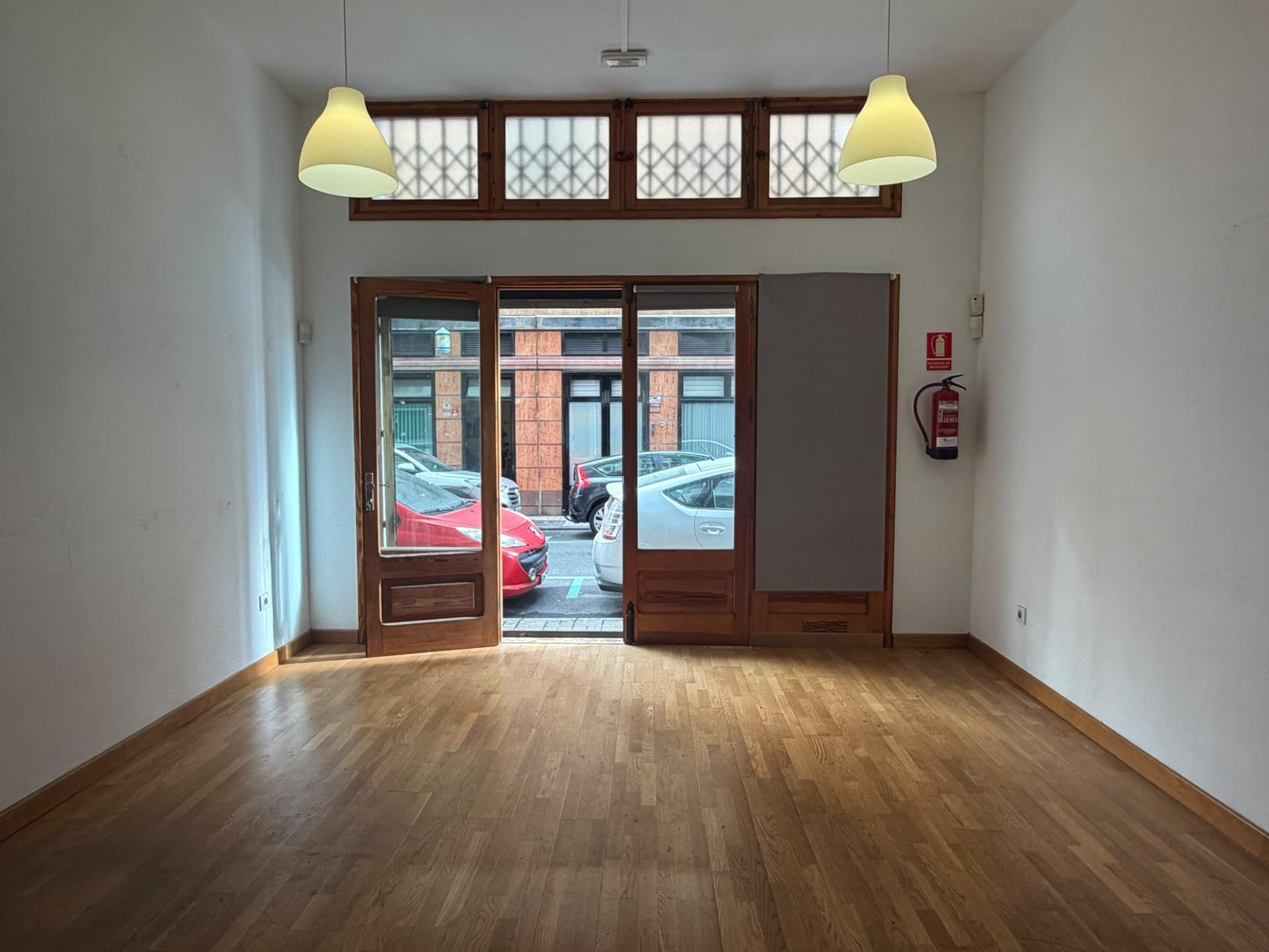 Locales o naves en Palmas de Gran Canaria, Las, Guanarteme — imagen 3