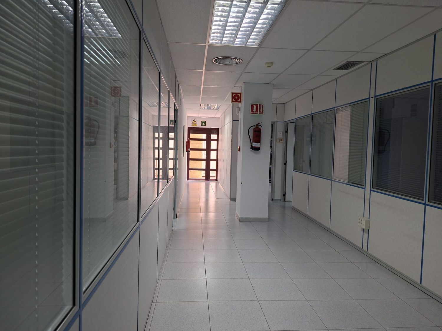 Locales o naves en Pájara — imagen 10