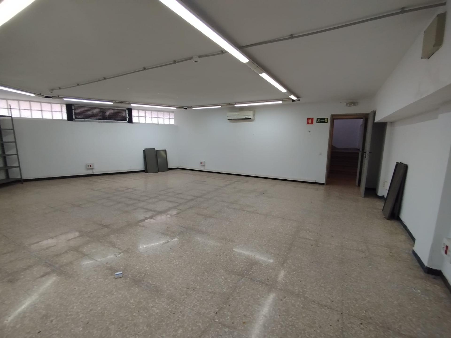 Locales o naves en Palmas de Gran Canaria, Las, Arenales — imagen 21