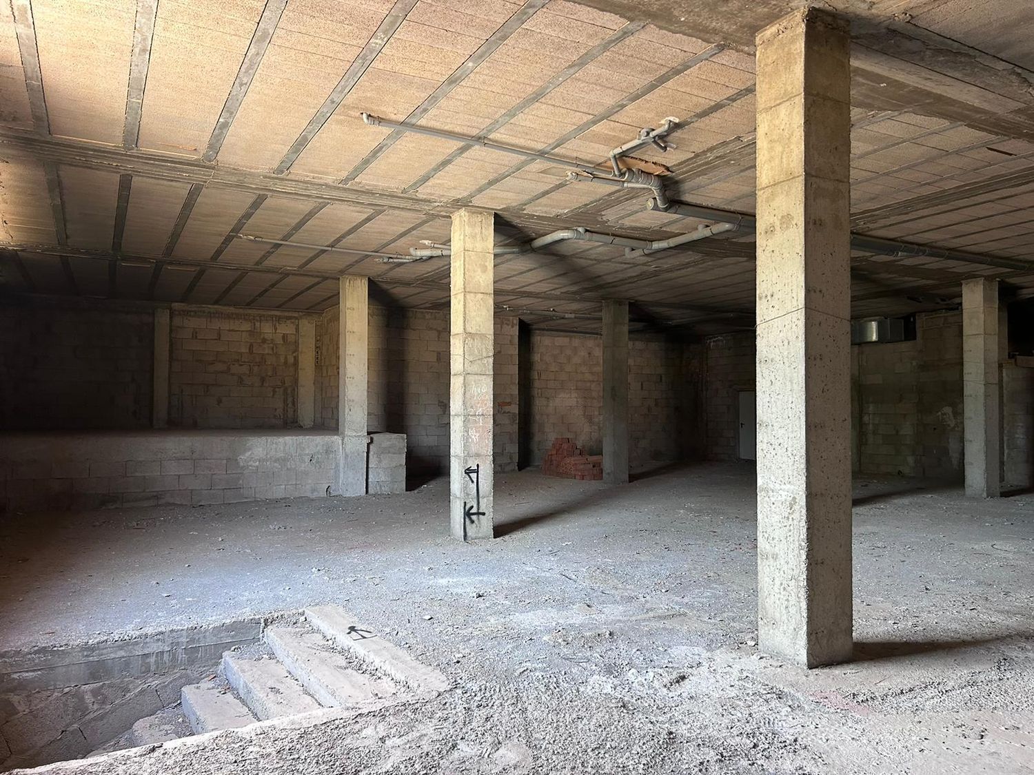 Locales o naves en Santa Lucía de Tirajana — imagen 6