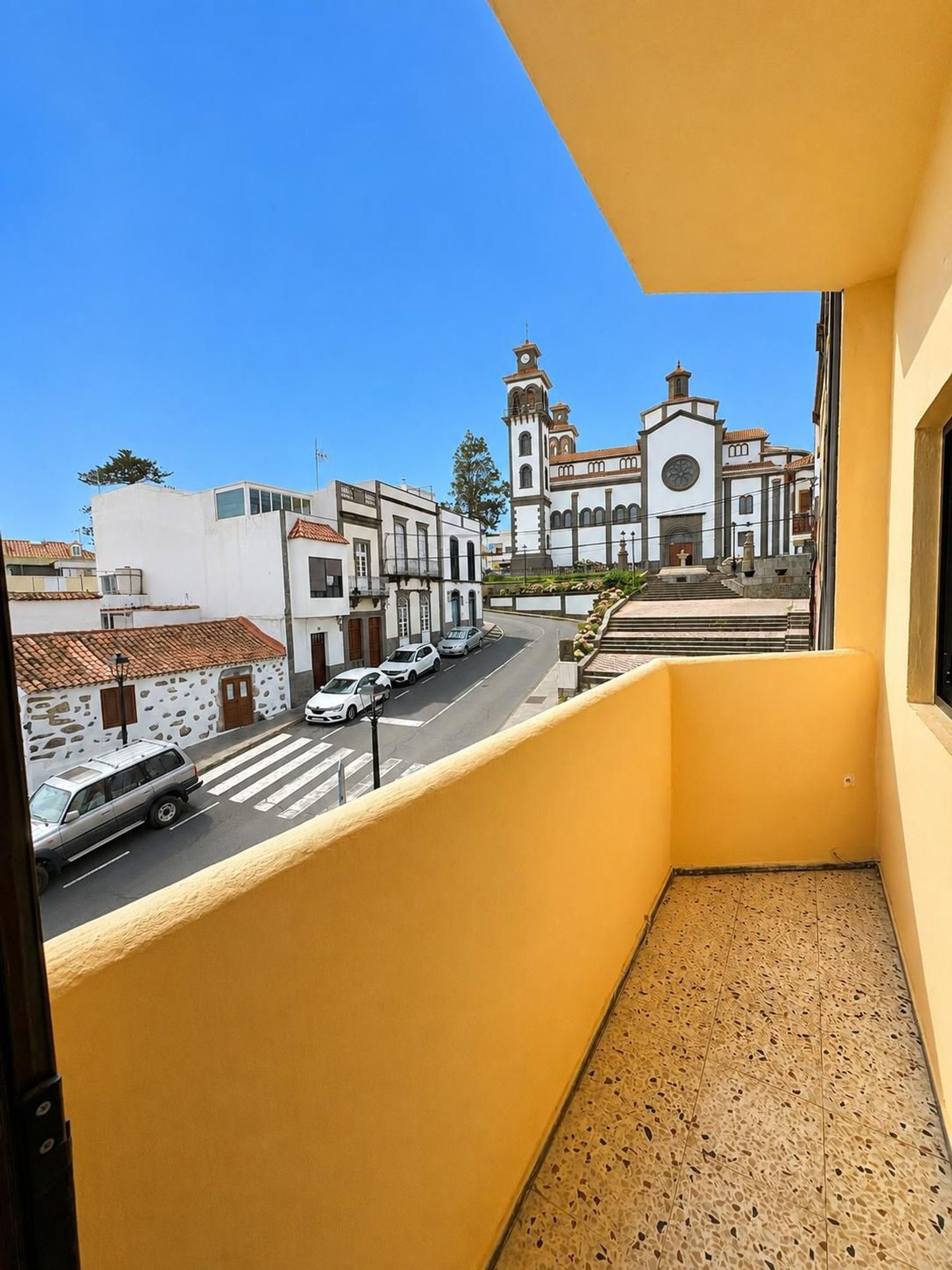Piso en Moya — imagen 1