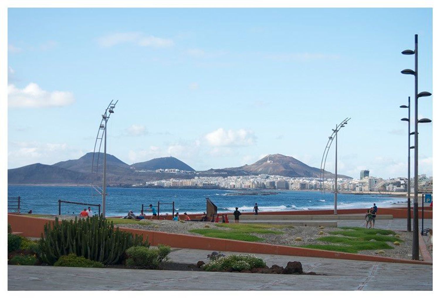 Locales o naves en Palmas de Gran Canaria, Las, Guanarteme — imagen 13