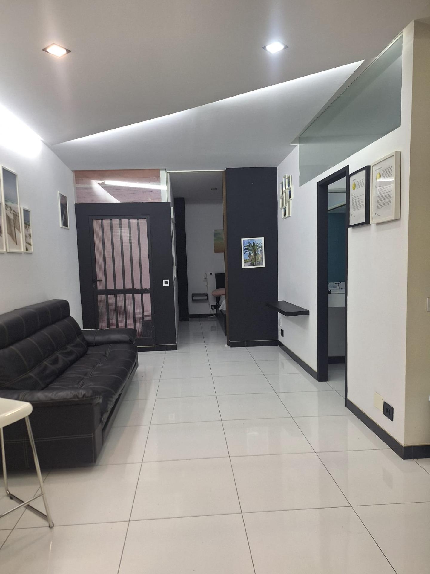 Pisos en Palmas de Gran Canaria, Las, Santa Catalina - Canteras — imagen 4