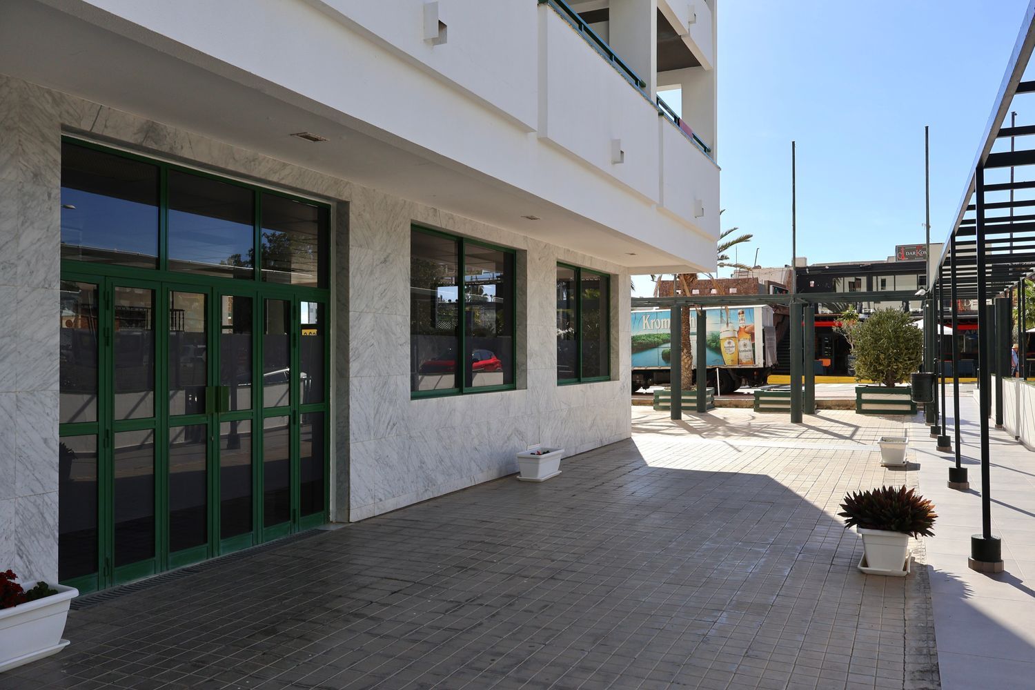 Locales o naves en San Bartolomé de Tirajana — imagen 10