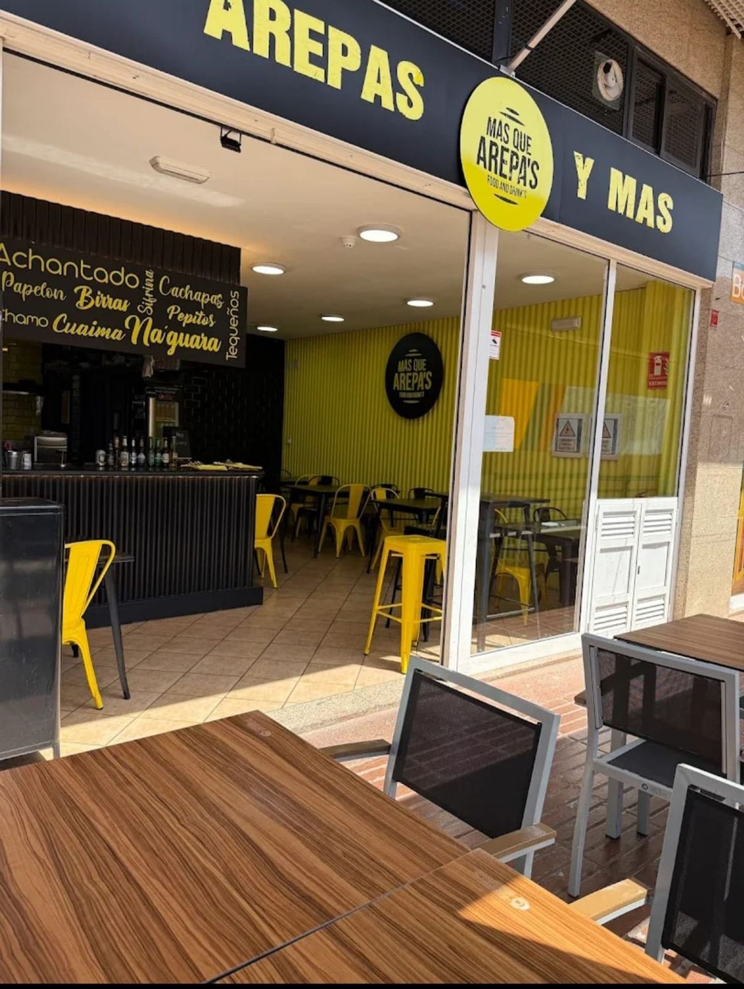 Locales o naves en Santa Lucía de Tirajana — imagen 8