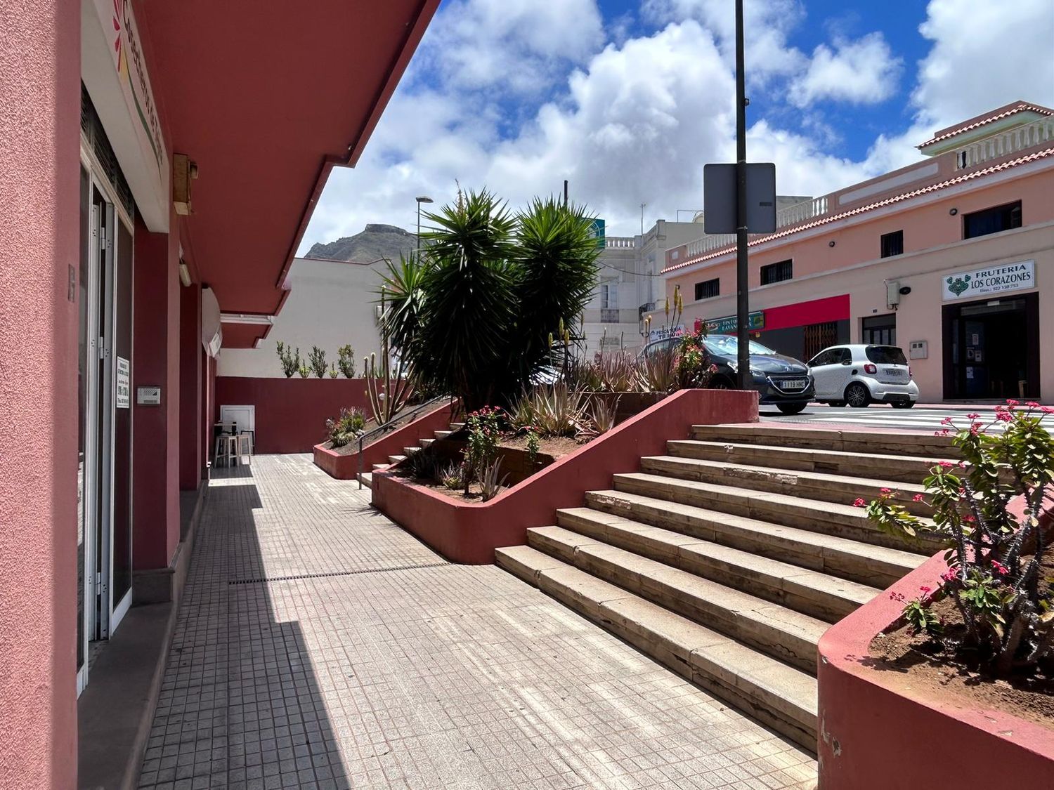 Locales o naves en San Cristóbal de La Laguna, LA LAGUNA — imagen 4