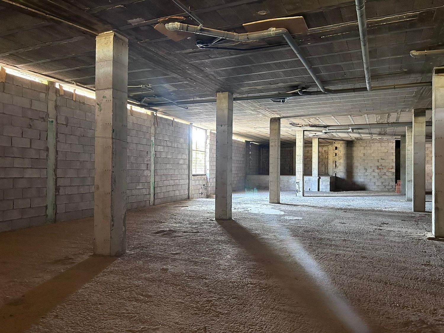 Locales o naves en Santa Lucía de Tirajana — imagen 9