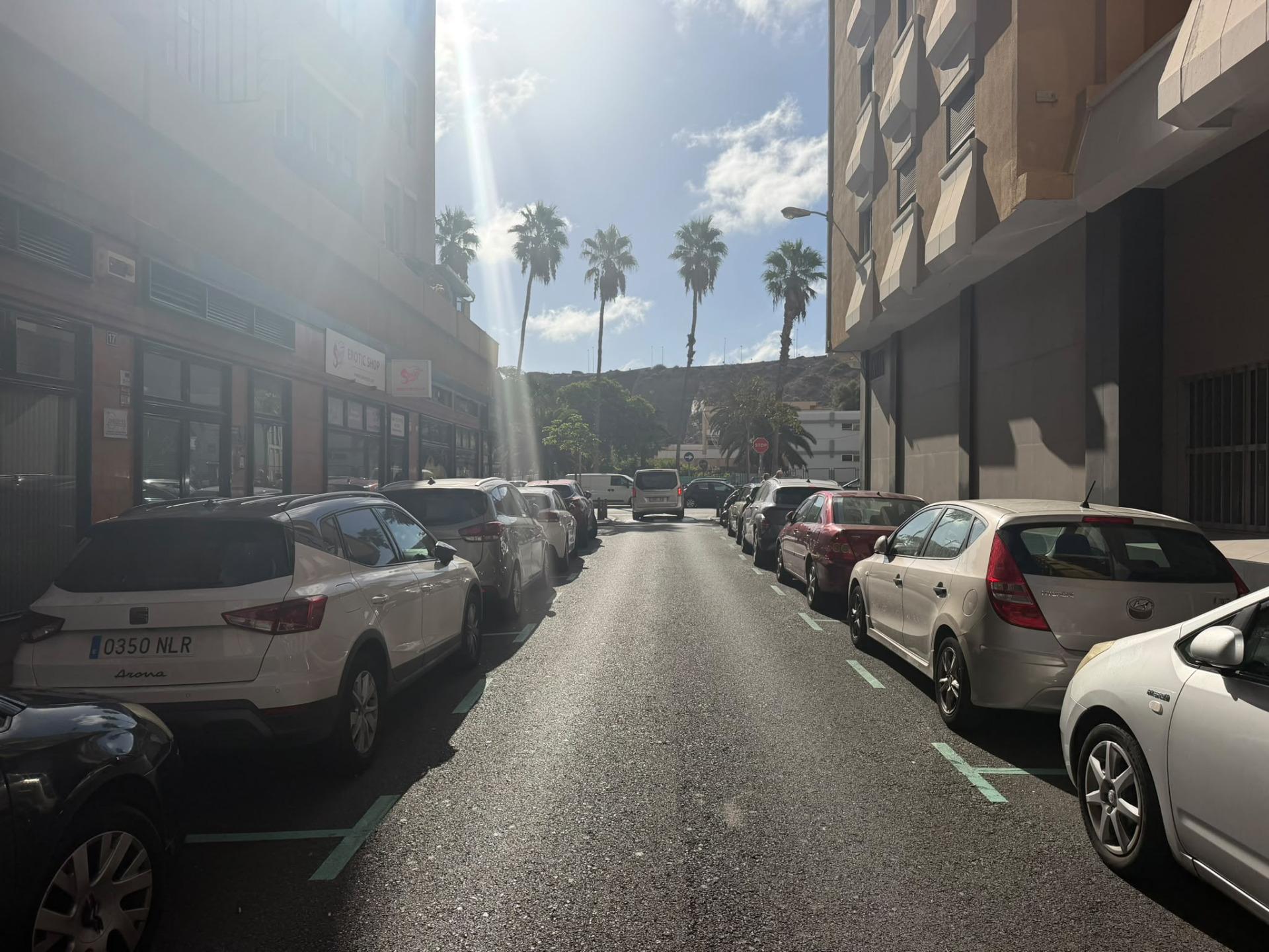 Locales o naves en Palmas de Gran Canaria, Las, Guanarteme — imagen 8