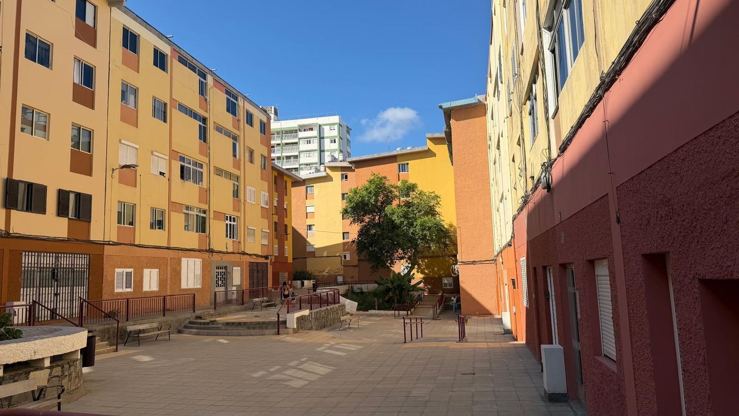 Pisos en Palmas de Gran Canaria, Las, Escaleritas - La Feria — imagen 23