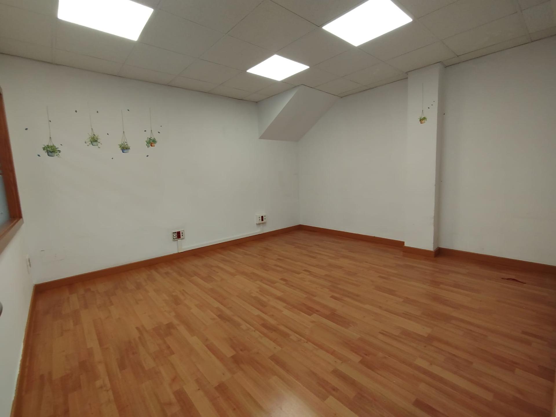 Locales o naves en Palmas de Gran Canaria, Las, Arenales — imagen 15