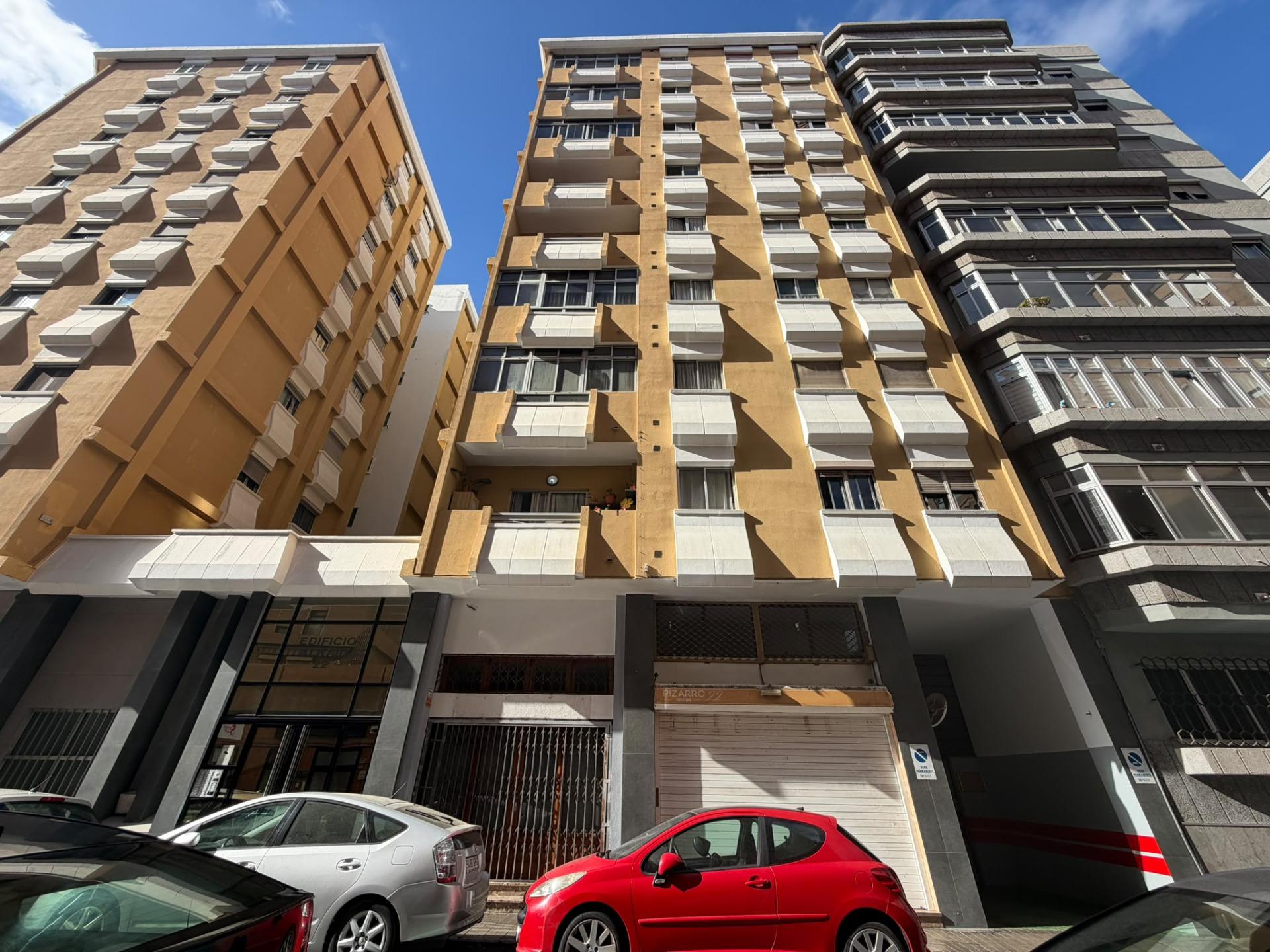 Locales o naves en Palmas de Gran Canaria, Las, Guanarteme — imagen 10