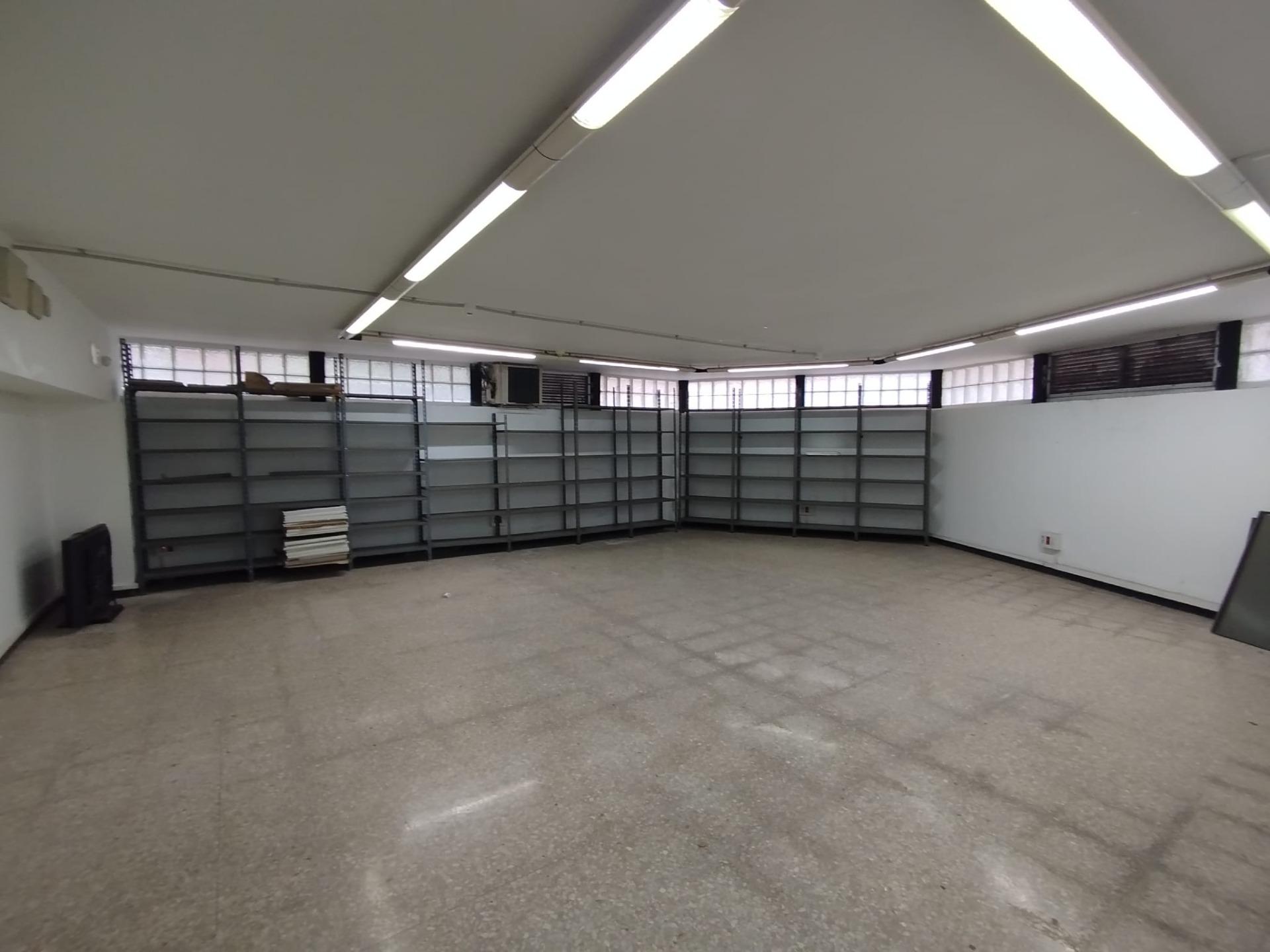 Locales o naves en Palmas de Gran Canaria, Las, Arenales — imagen 22