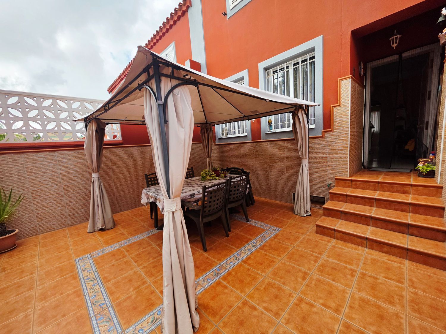 Adosados en Palmas de Gran Canaria, Las, Tamaraceite — imagen 23