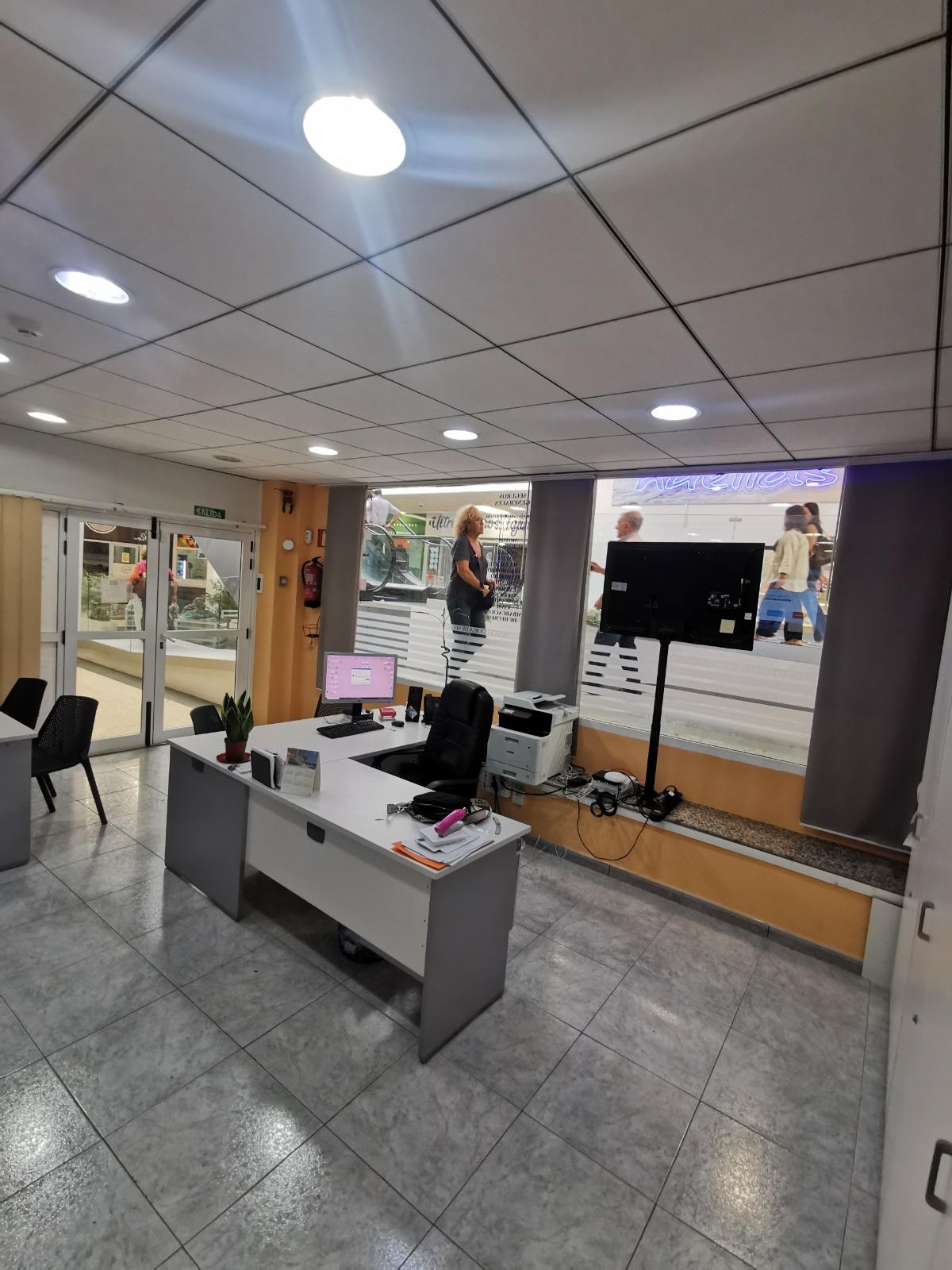 Locales o naves en Palmas de Gran Canaria, Las, Mesa y López — imagen 2