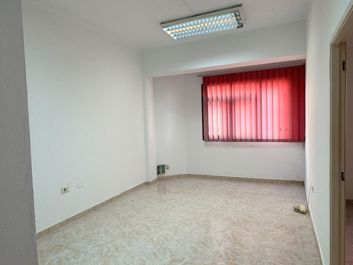 Oficinas en Palmas de Gran Canaria, Las, Arenales - Lugo - Avda Marítima — imagen 4