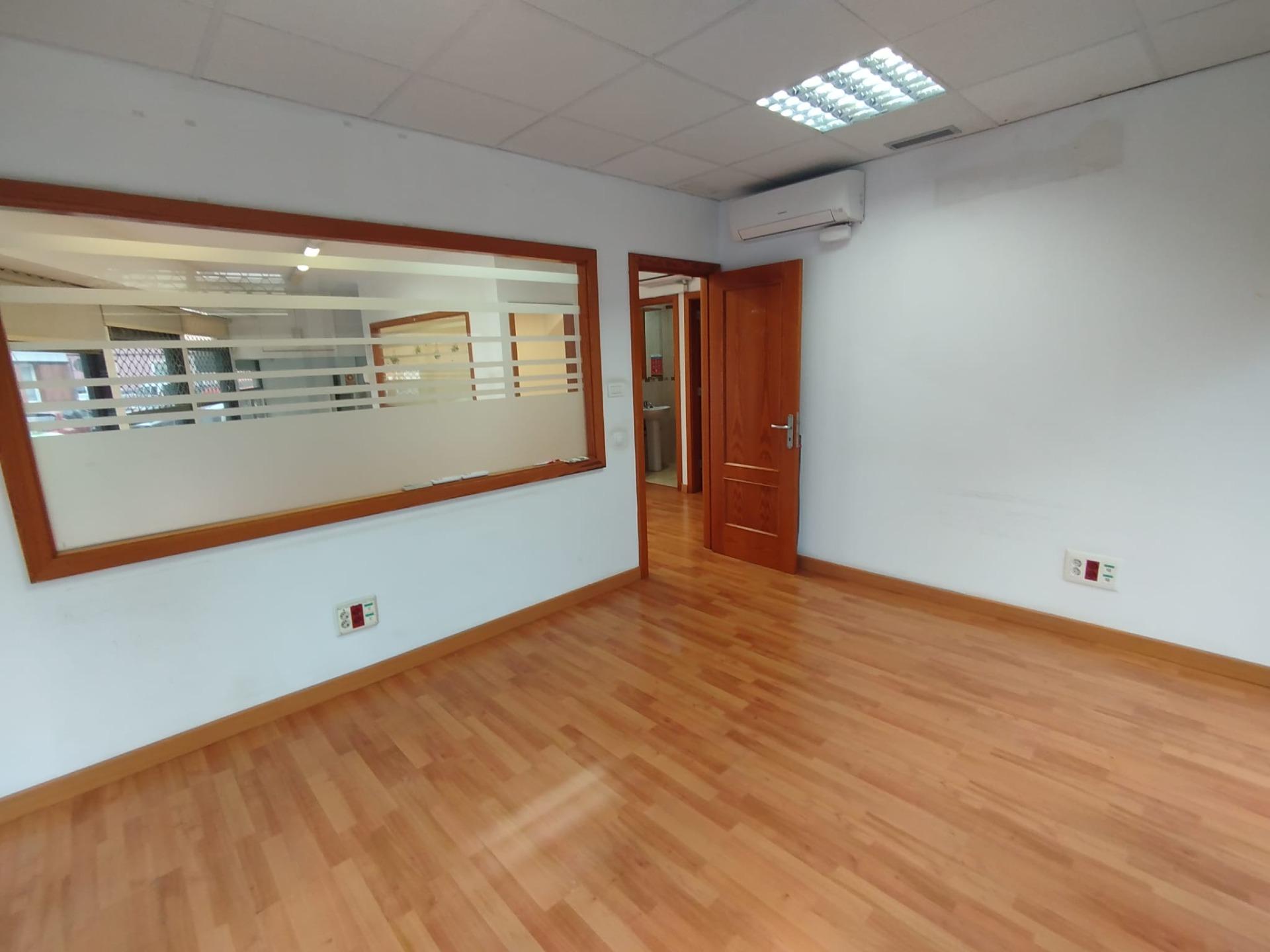 Locales o naves en Palmas de Gran Canaria, Las, Arenales — imagen 7