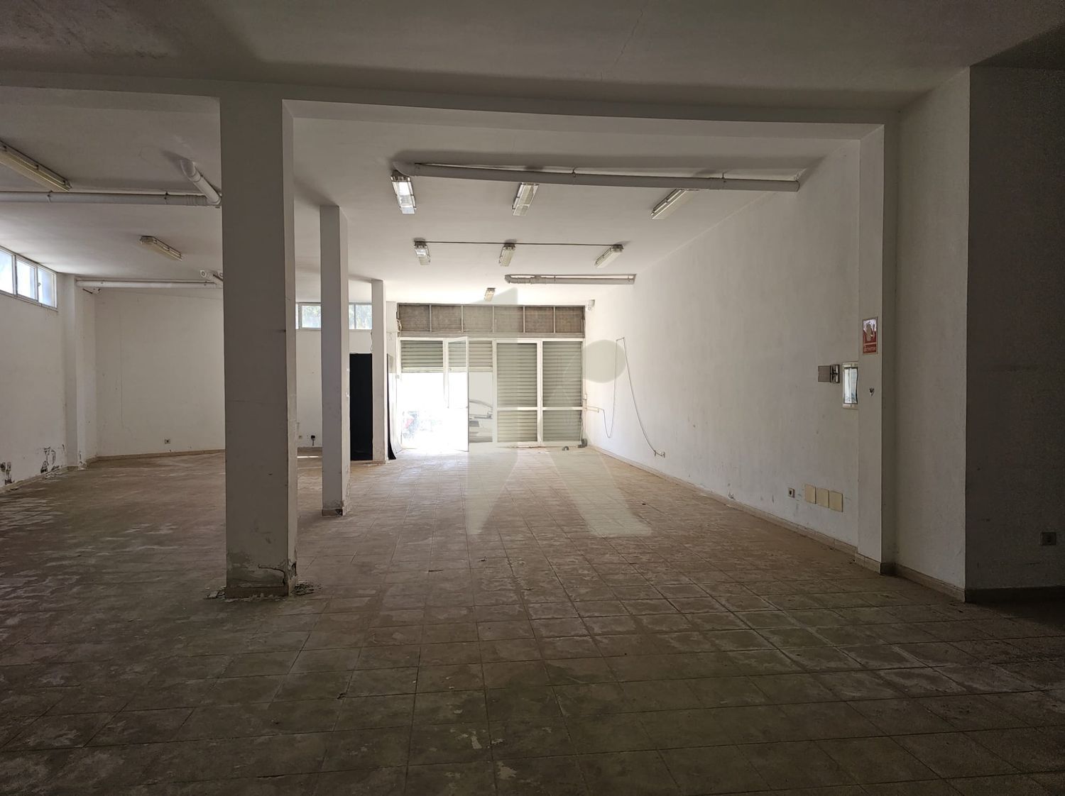 Locales o naves en Sobradillo — imagen 12