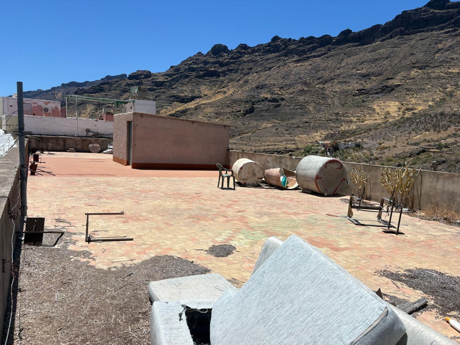Locales o naves en Mogán — imagen 7