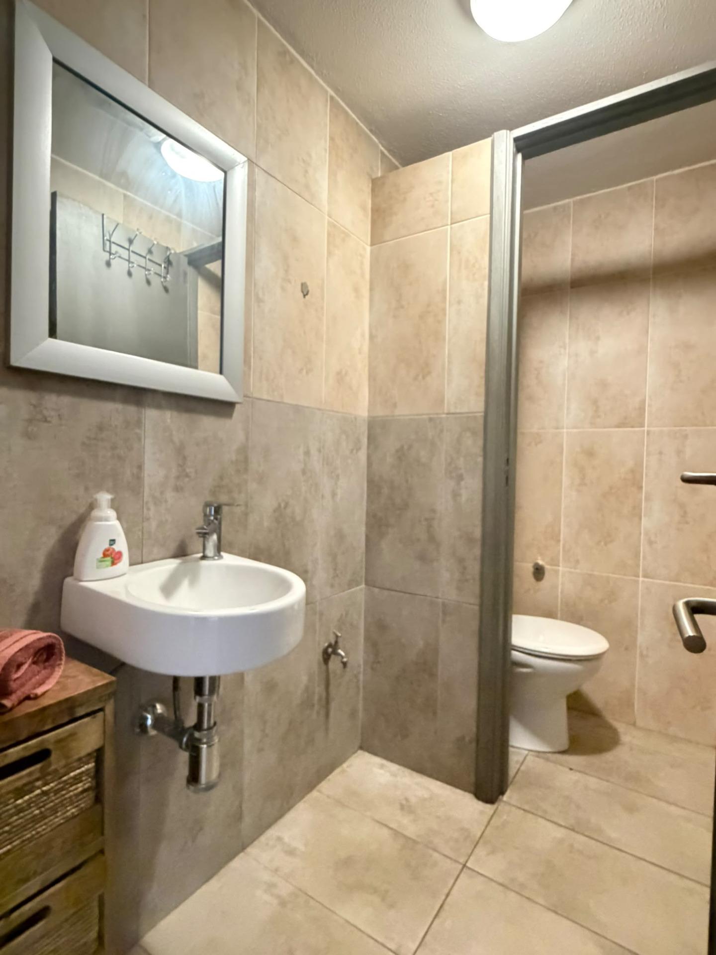 Locales o naves en Palmas de Gran Canaria, Las, Guanarteme — imagen 4