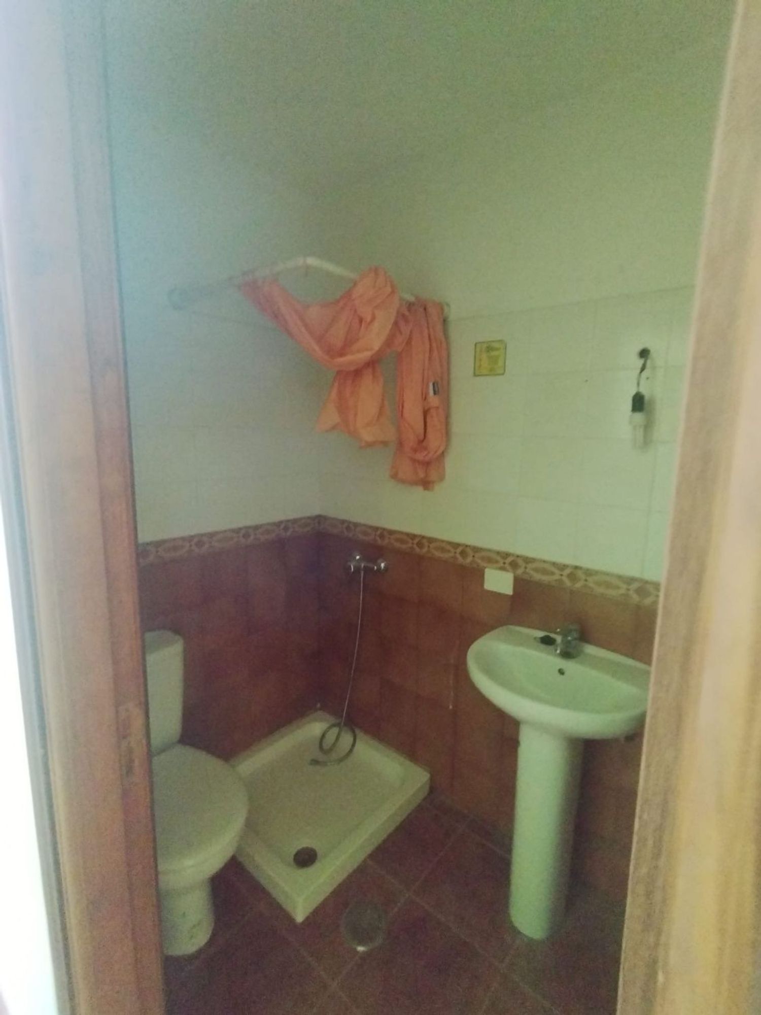 Locales o naves en Hermigua — imagen 7